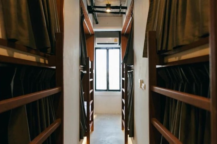 Room 9 of 45