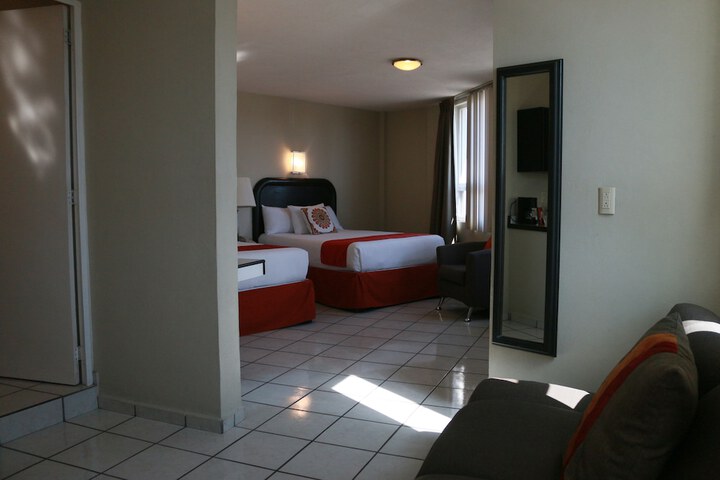 Room 57 of 79