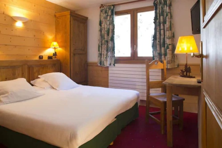 Room 5 of 29