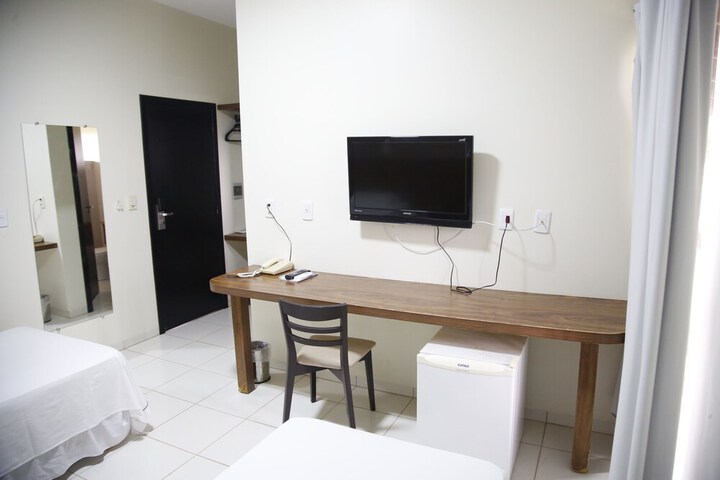 Room 9 of 31