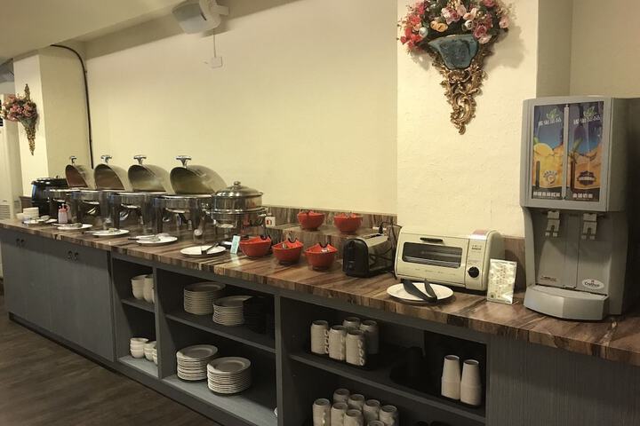 Breakfast/Coffee Service 41 of 67