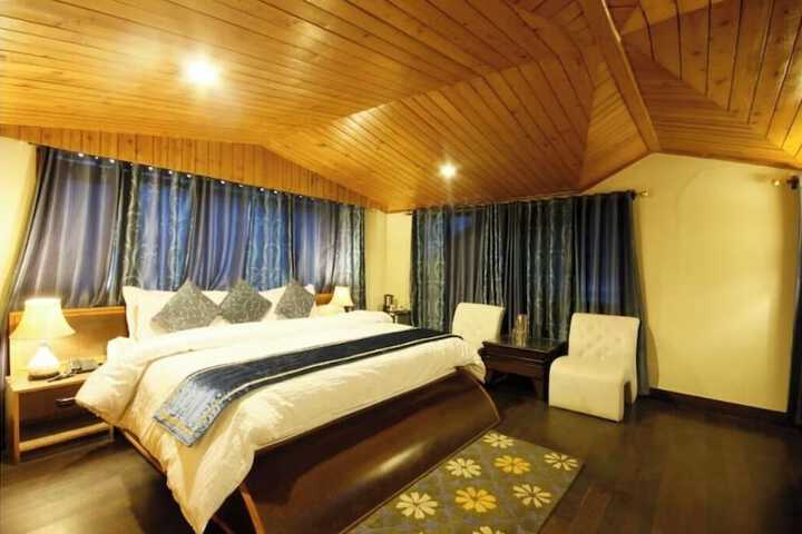 Room 3 of 6