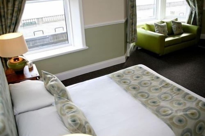 Room 3 of 47