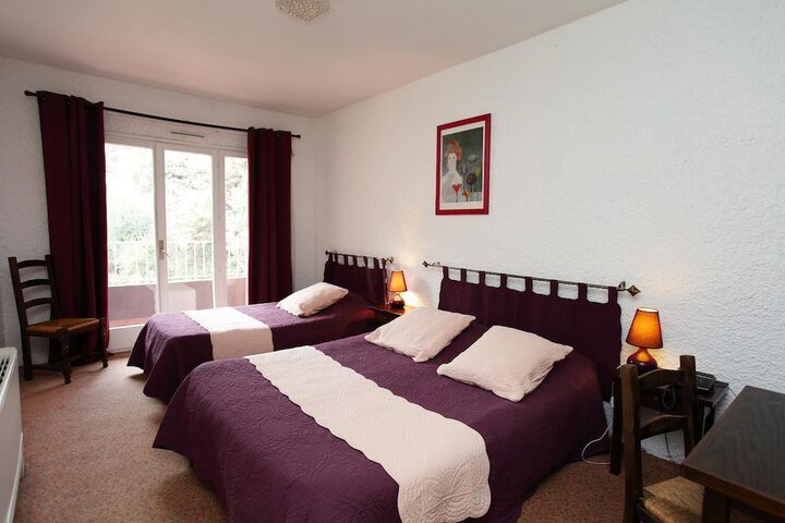 Room 15 of 33