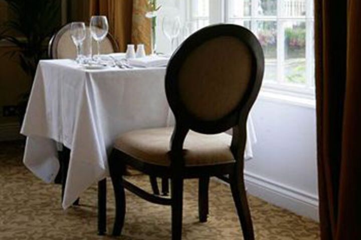 Dining 4 of 24