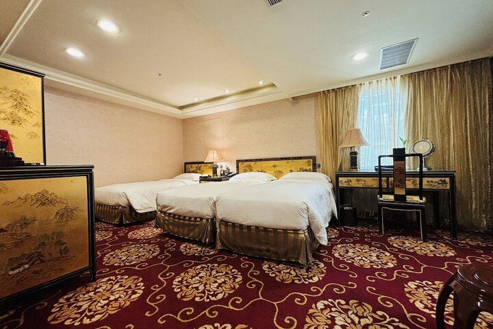 Room 41 of 216