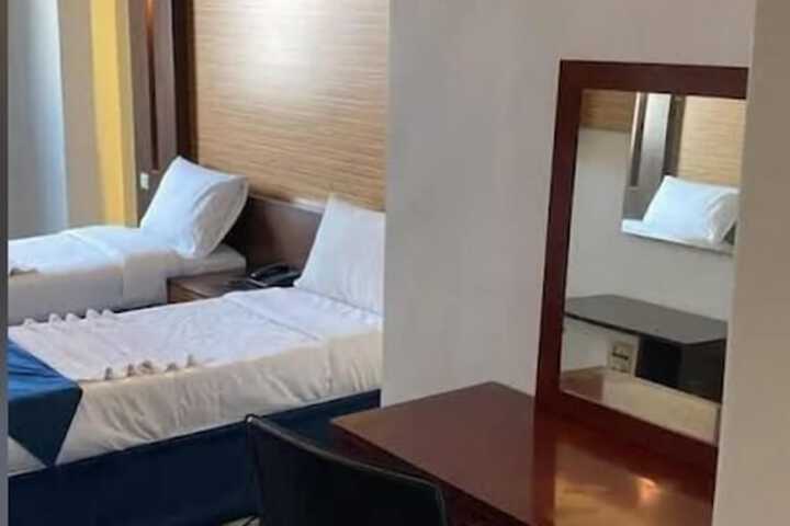 Room 16 of 26