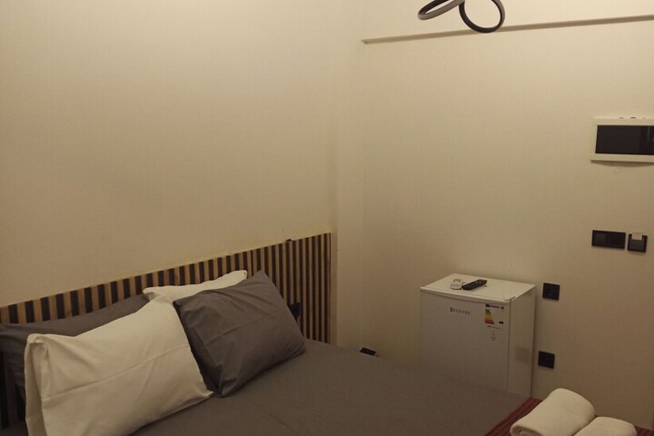 Room 5 of 54