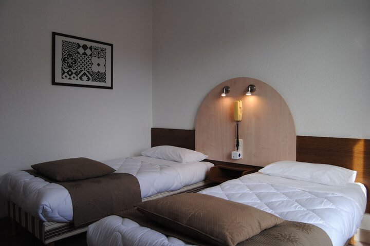 Room 32 of 58