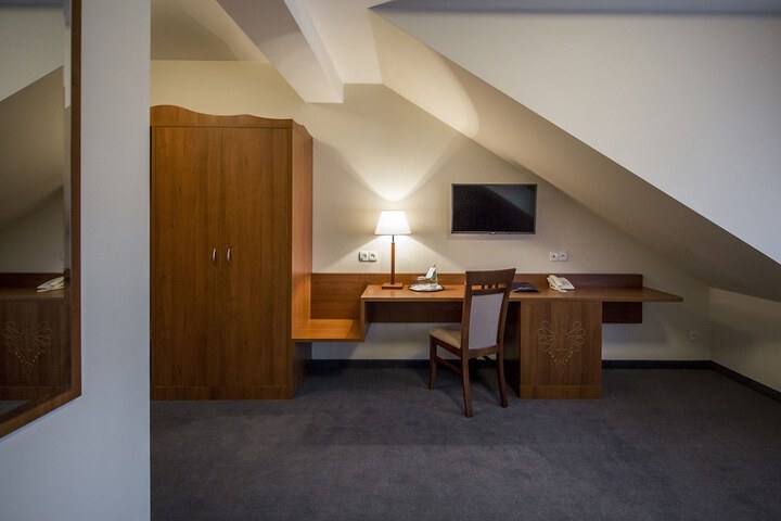 Room 14 of 72