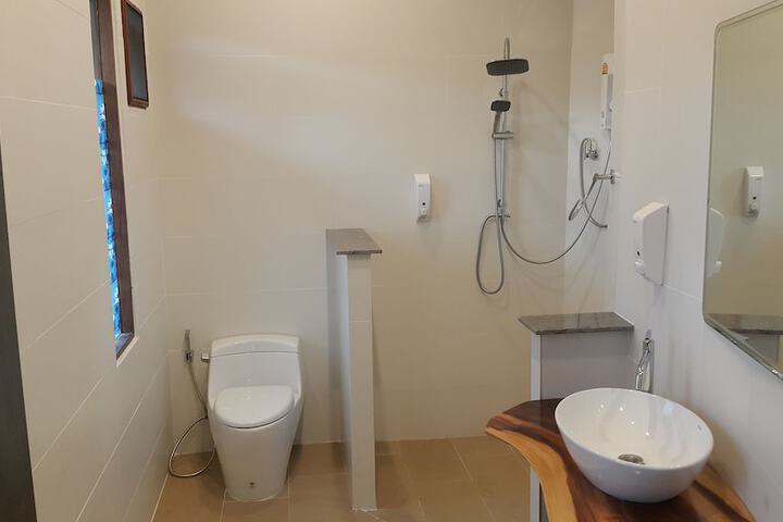 Room 15 of 44