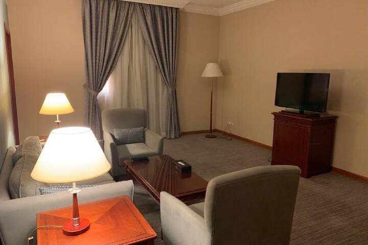 Room 38 of 132