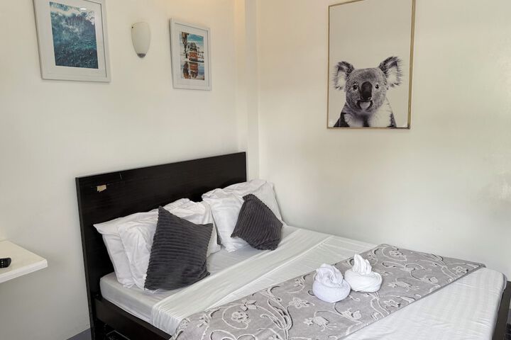 Room 15 of 108