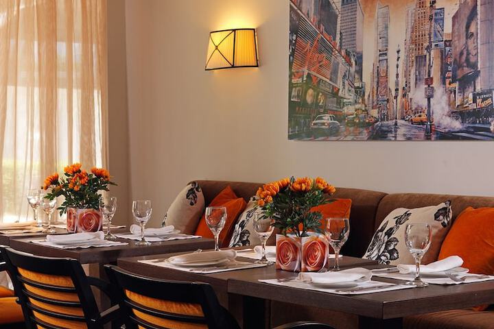 Dining 38 of 71