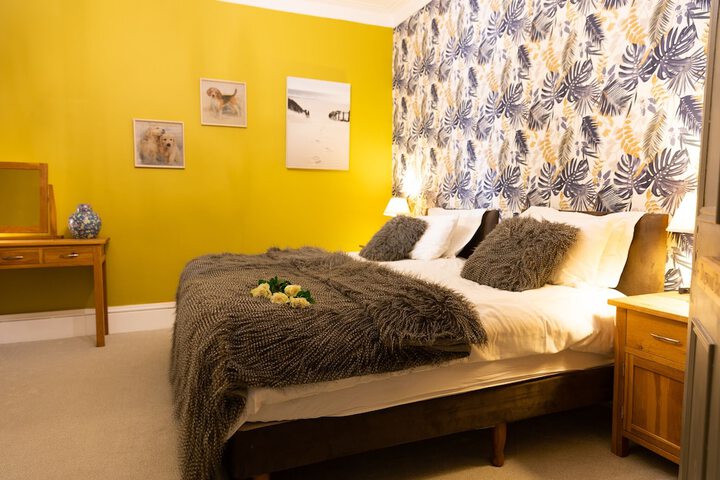 Room 5 of 69