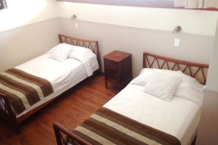 Room 12 of 85