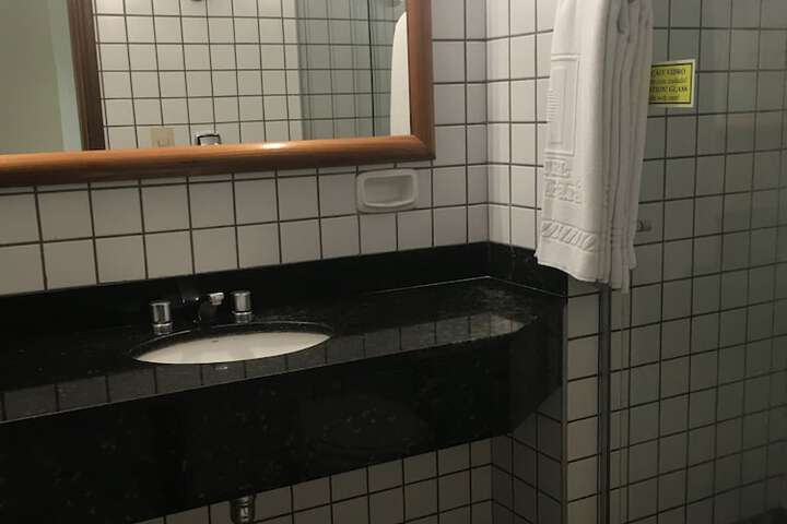 Room 20 of 32