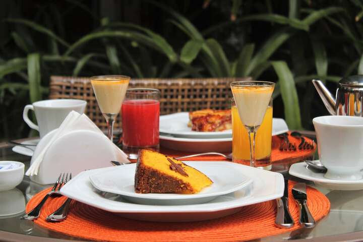 Breakfast/Coffee Service 77 of 105