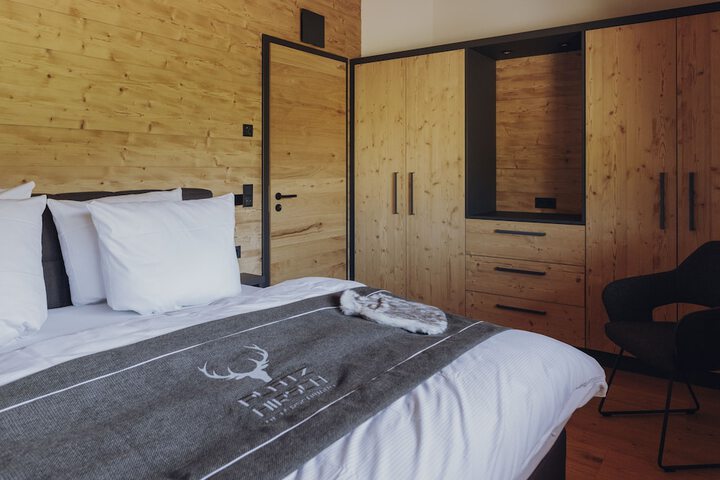 Room 3 of 58