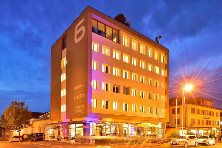 Hotel SiX