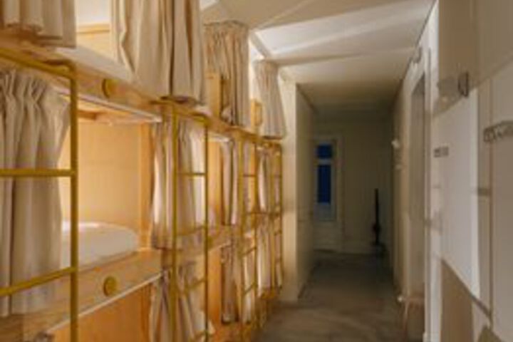 Room 37 of 119