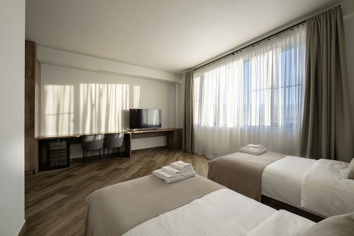Room 26 of 135
