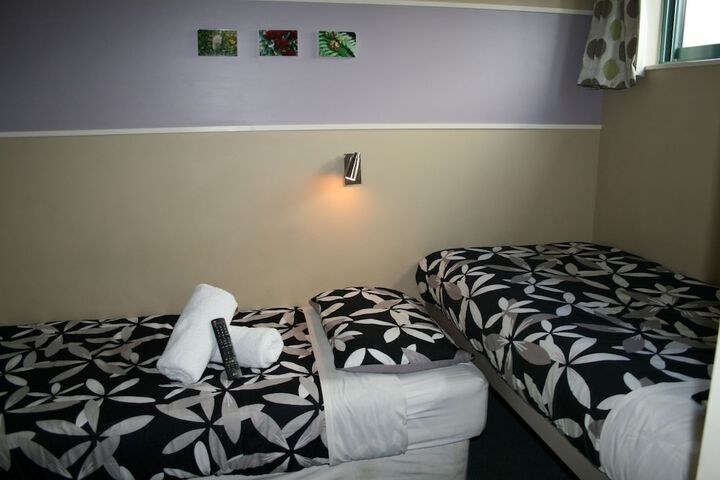 Room 14 of 74
