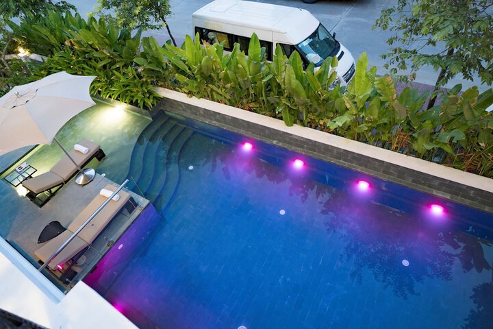 Pool 60 of 66
