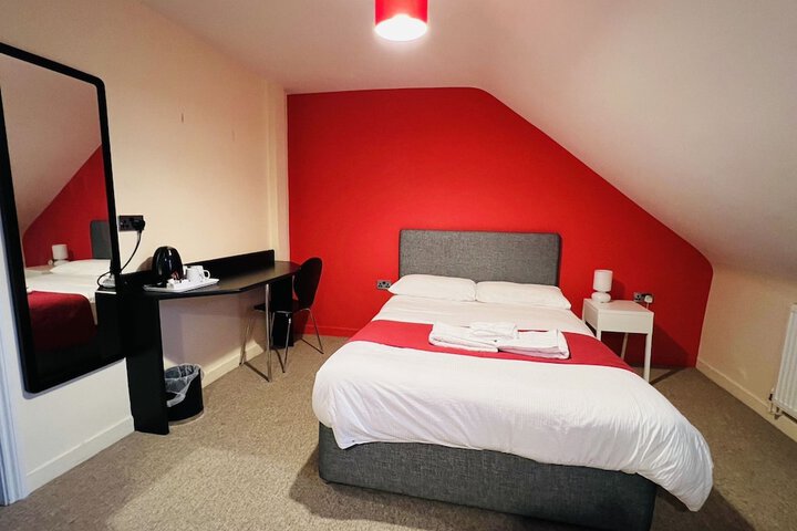 Room 17 of 23