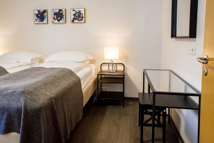 Room 25 of 90