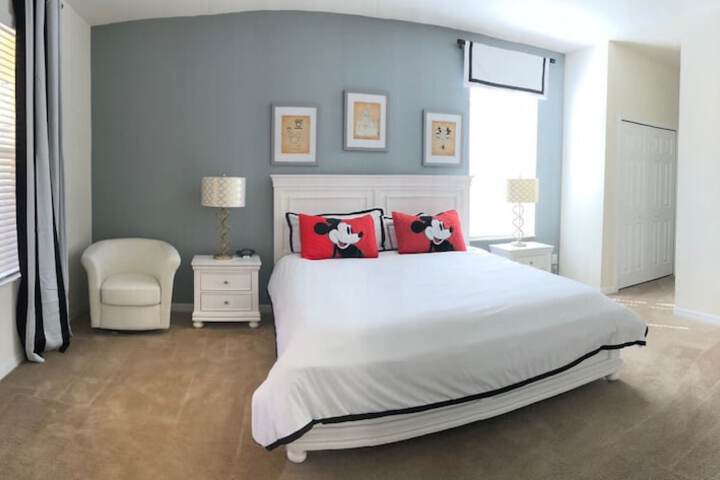 Room 30 of 129