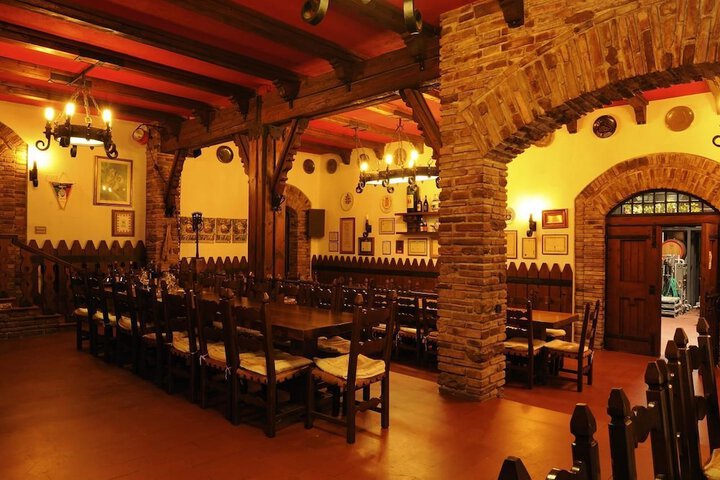 Dining 3 of 11