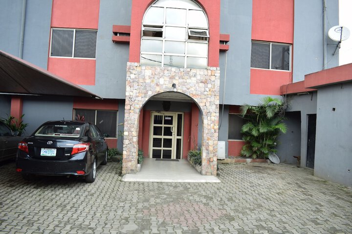 Wazobia Plaza Hotel