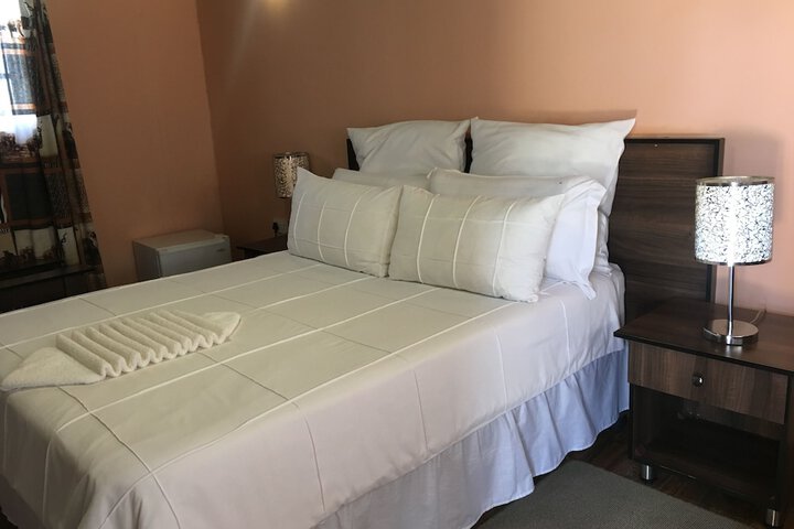 Room 6 of 15