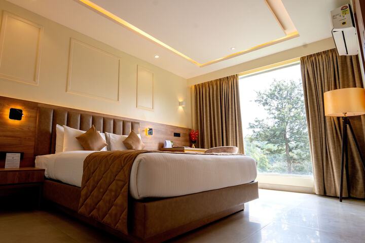 Room 9 of 51
