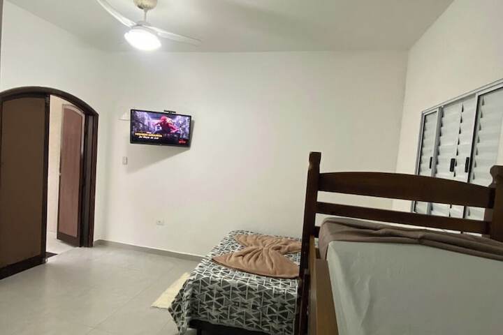 Room 11 of 83