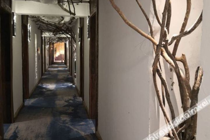 Hotel Interior 5 of 25