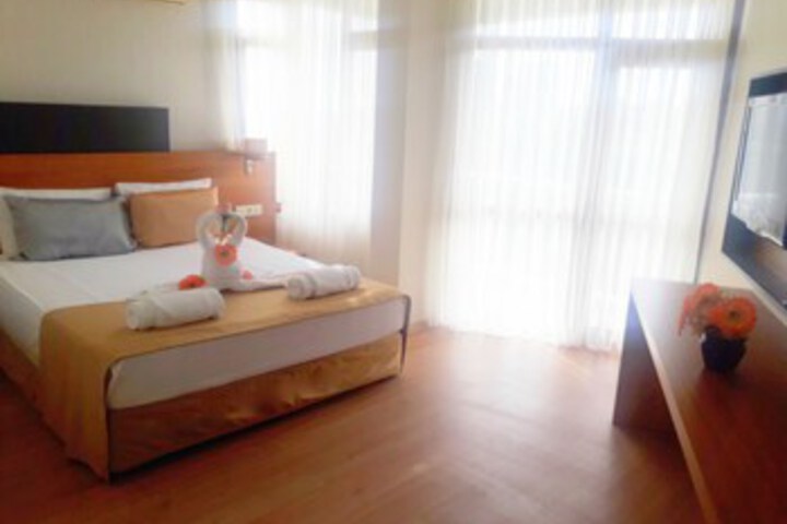 Room 20 of 29
