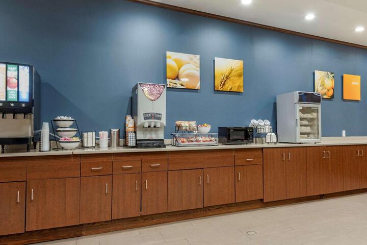 Hotel Interior 11 of 71