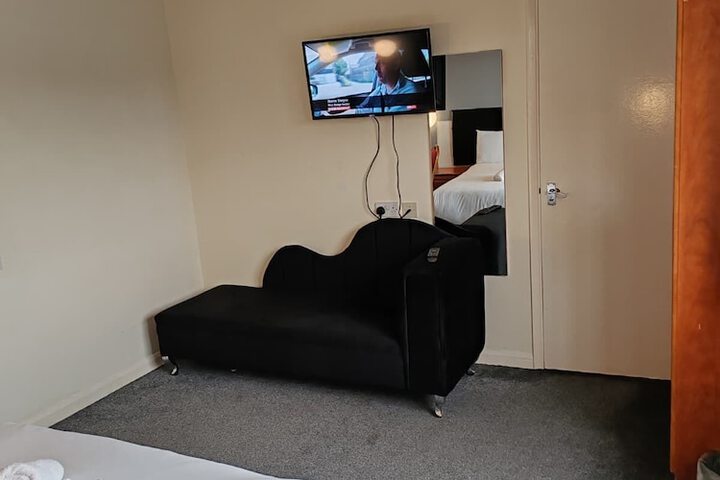 Room 9 of 57
