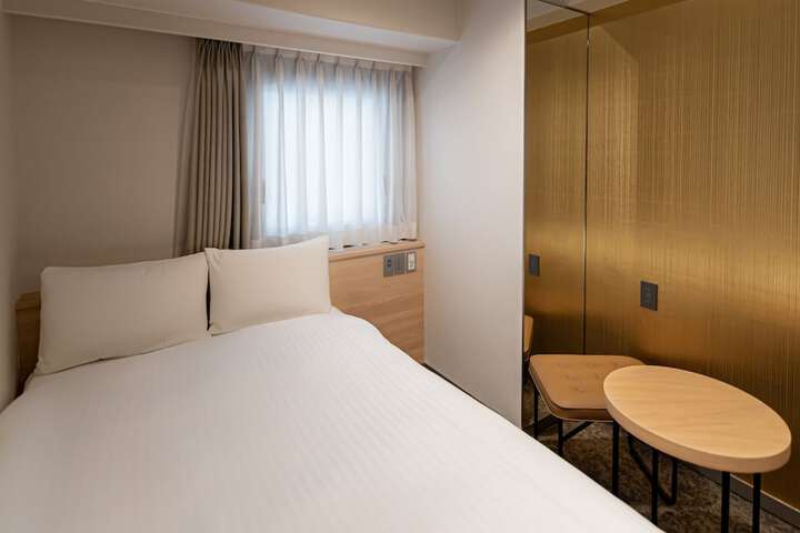 Room 16 of 53