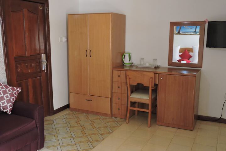 Room 19 of 47