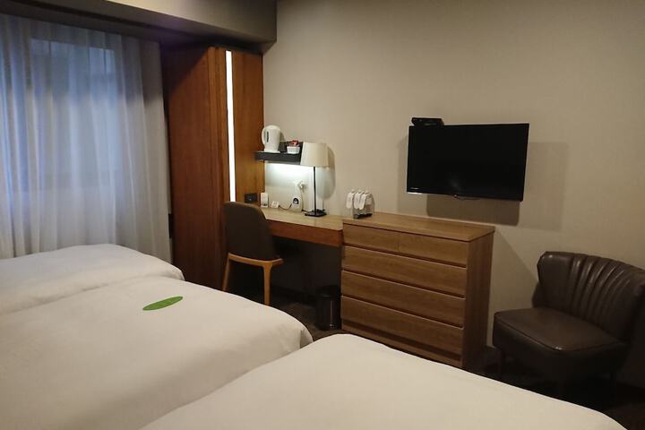 Room 51 of 91