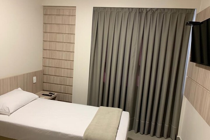 Room 7 of 21