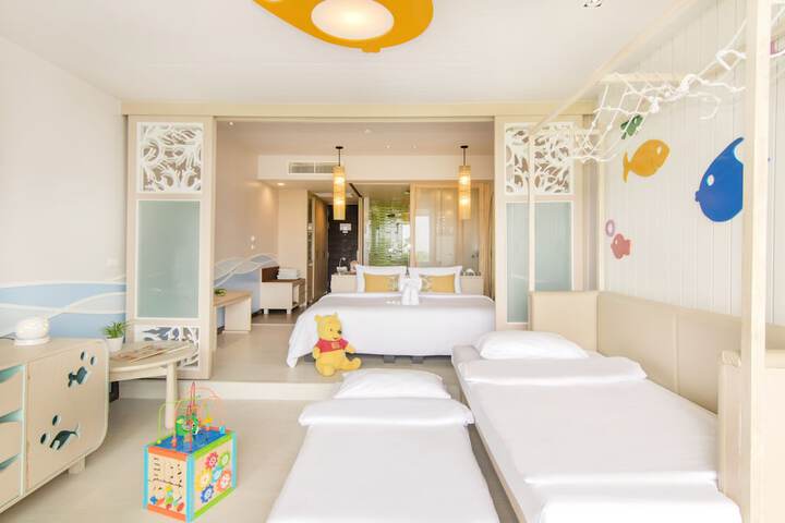 Children's theme room