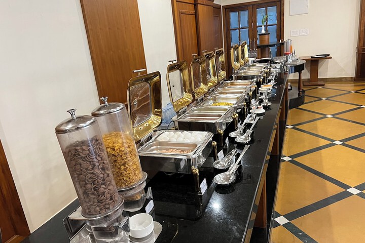 Dining 102 of 181