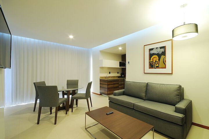 Room 14 of 131