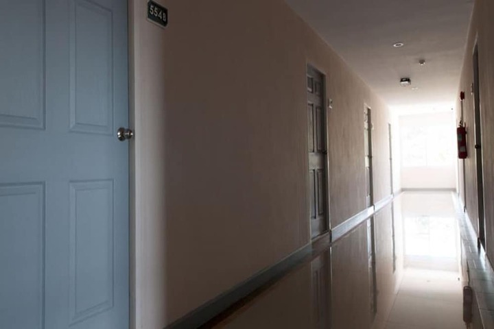 Ballroom/Hall 10 of 14