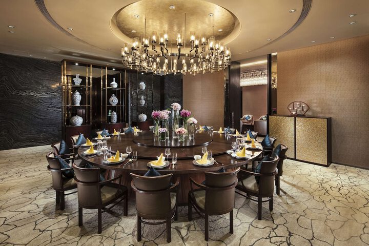 Dining 85 of 133