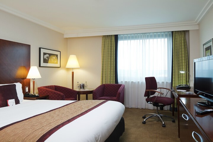 Room 15 of 130